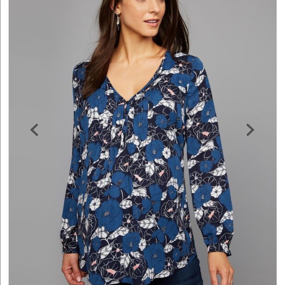 A Pea In the Pod Pleated Maternity Blouse size S💕